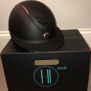 OneK Defender Avance CCS Helmet
